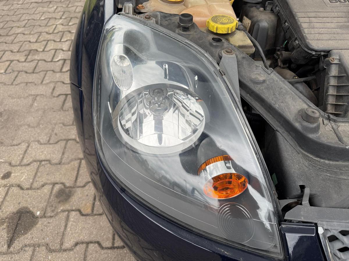 Ford Fiesta JD3 original Scheinwerfer rechts Halogen Facelift